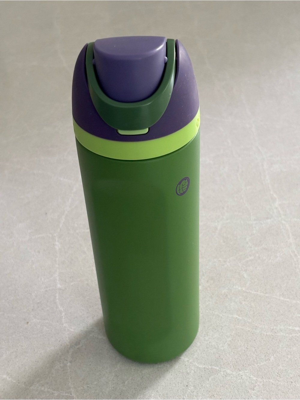 Owala FreeSip Marvel Hulk Limited Edition Water Bottle 24oz Green Insulated